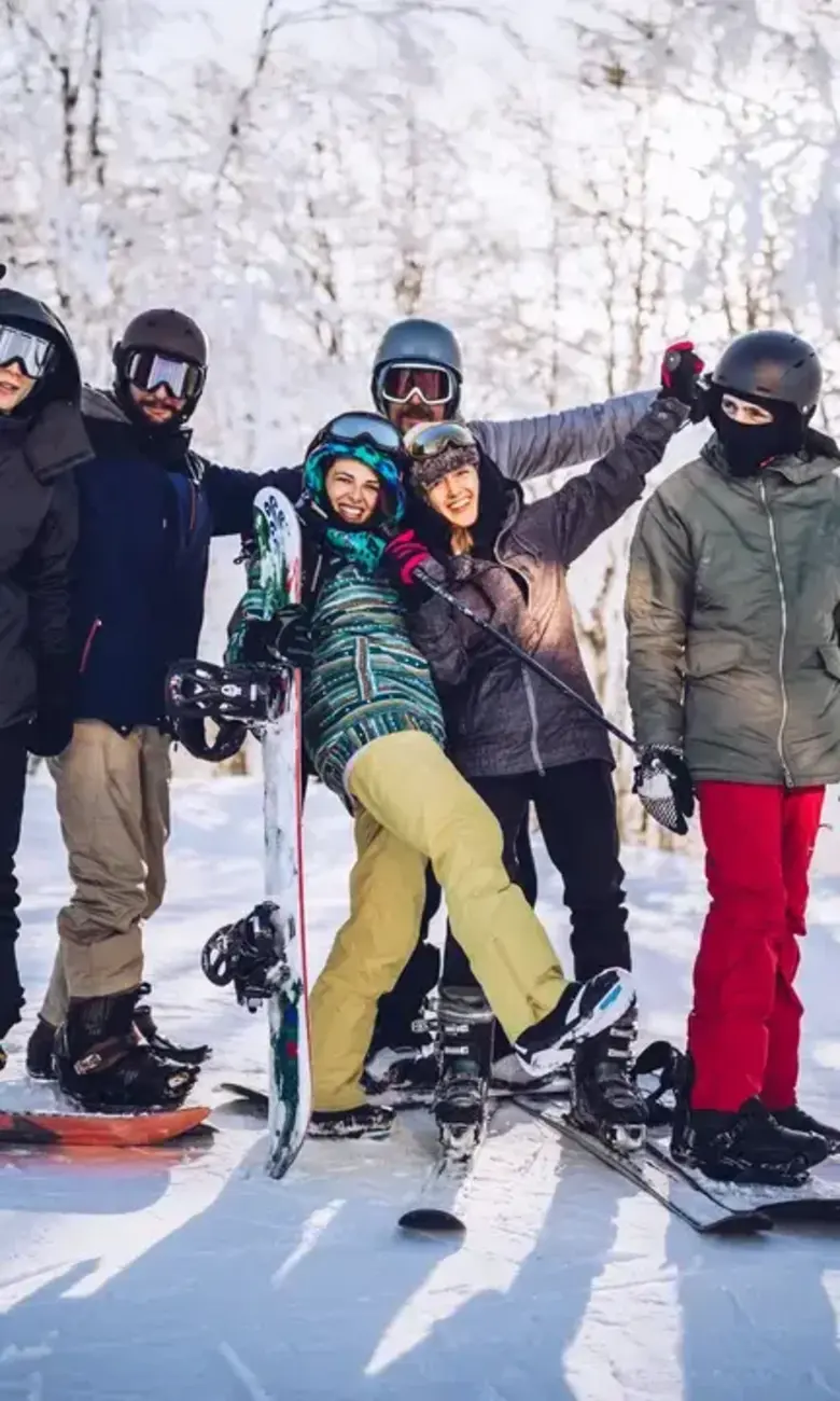Group of snowboarders