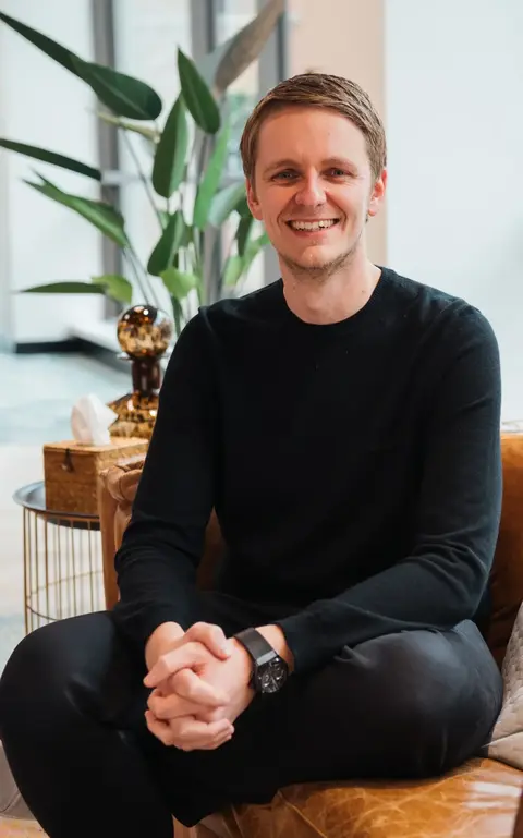 Lewis Sellers, CEO at IDHL