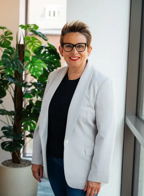Julie Davey-Wood