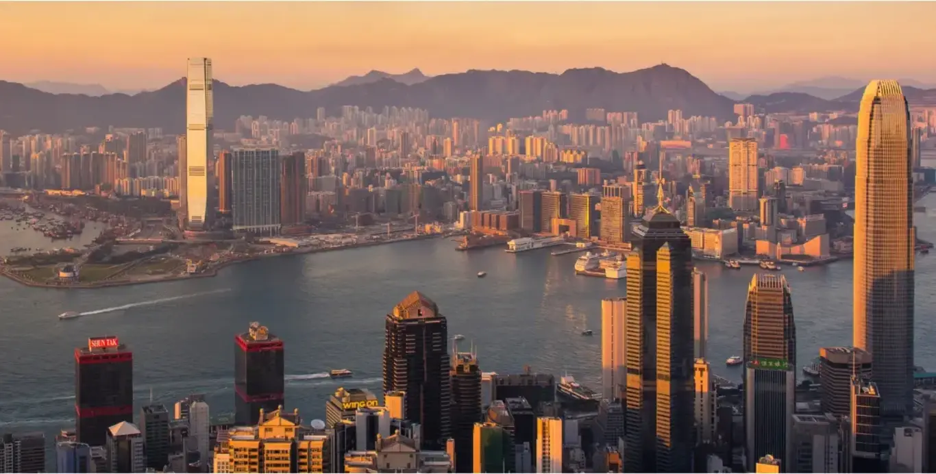 Victoria Peak with water and mountains in the background