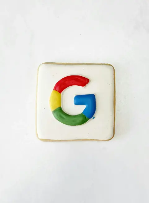 Google symbol on a biscuit 